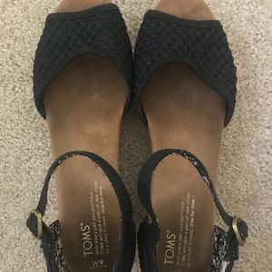 Toms wedges